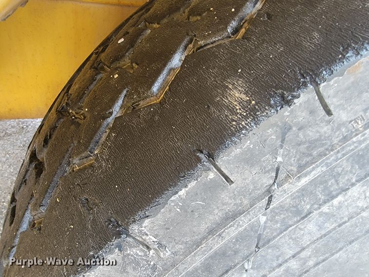 image for item JL9691 Blaw-Knox RW195  road widener