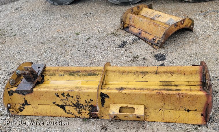 image for item JL9691 Blaw-Knox RW195  road widener