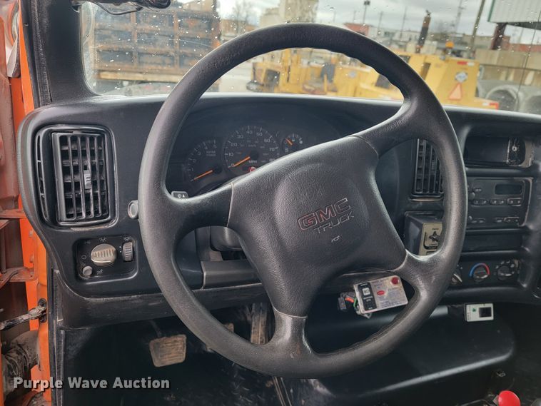 image for item JL9693 2008 GMC C7C042  dump truck