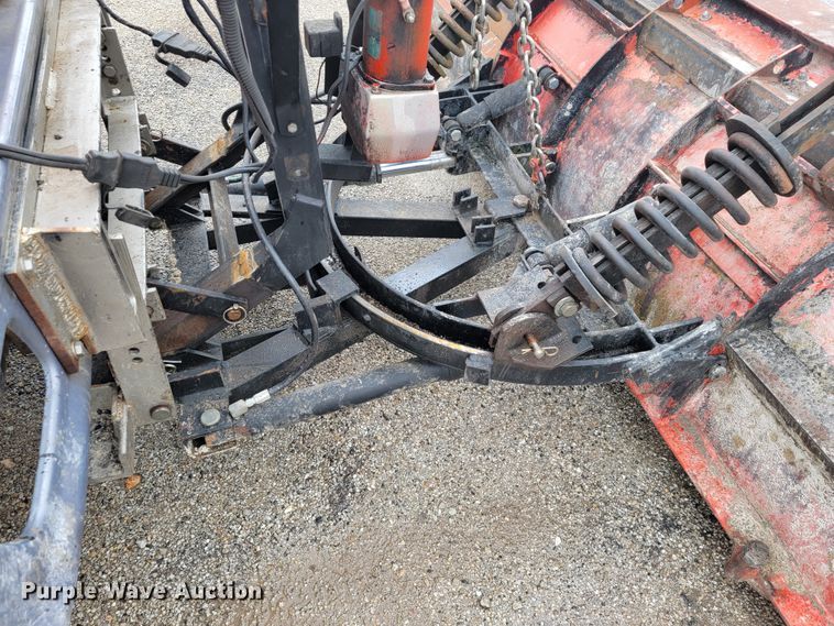 image for item JL9693 2008 GMC C7C042  dump truck