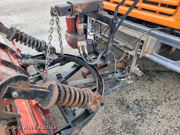 image for item JL9693 2008 GMC C7C042  dump truck