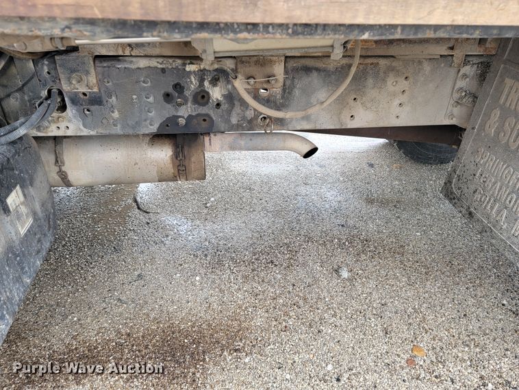 image for item JL9693 2008 GMC C7C042  dump truck