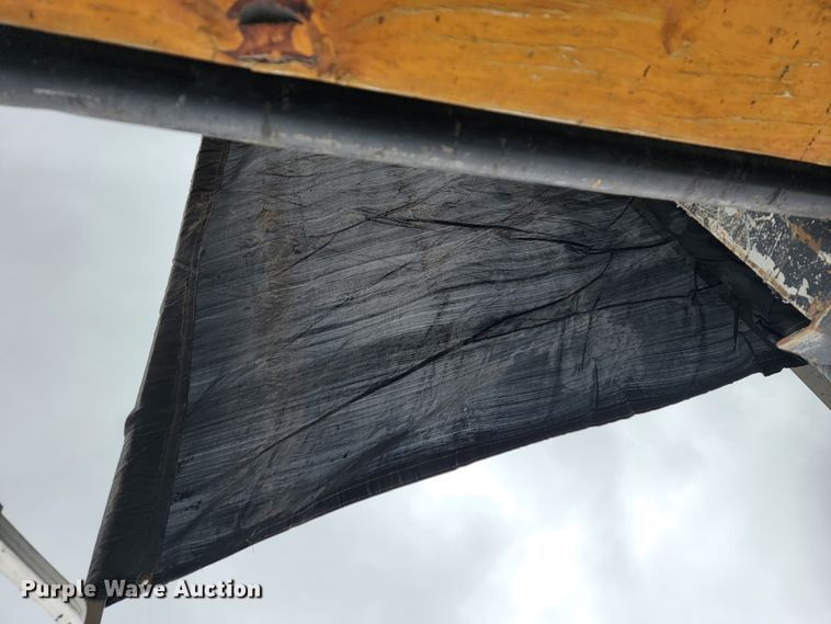 image for item JL9693 2008 GMC C7C042  dump truck