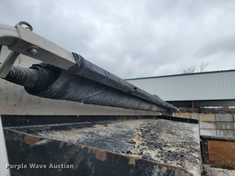 image for item JL9693 2008 GMC C7C042  dump truck