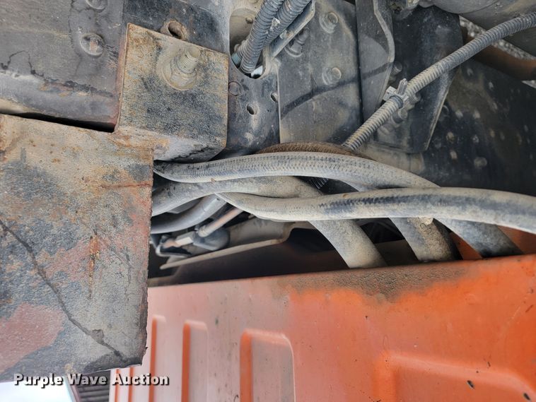 image for item JL9693 2008 GMC C7C042  dump truck