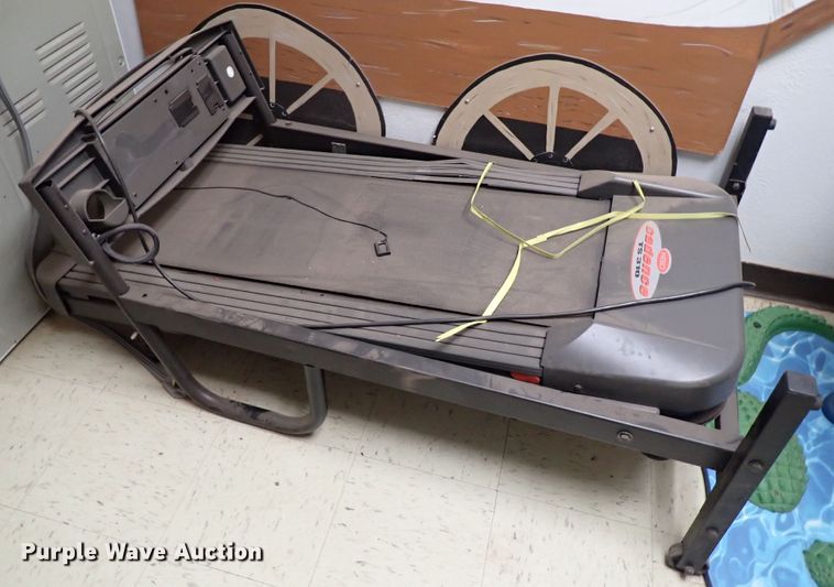 image for item JO9580 Appliances and exercise equipment