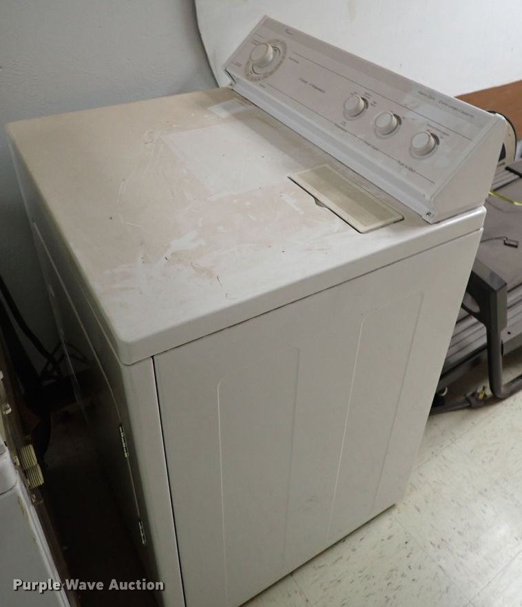 image for item JO9580 Appliances and exercise equipment