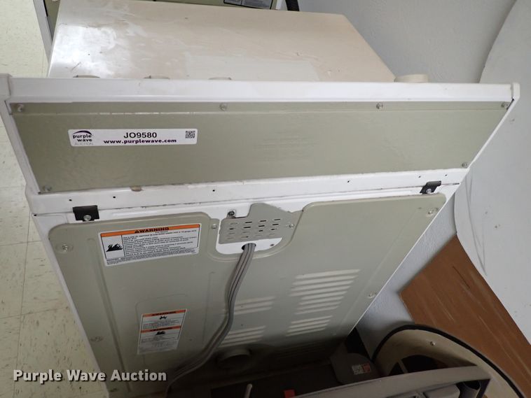 image for item JO9580 Appliances and exercise equipment