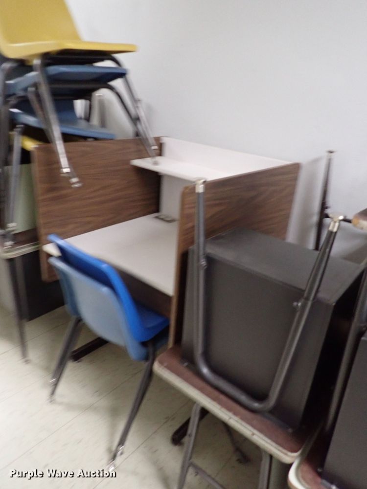 image for item JO9581 School furniture