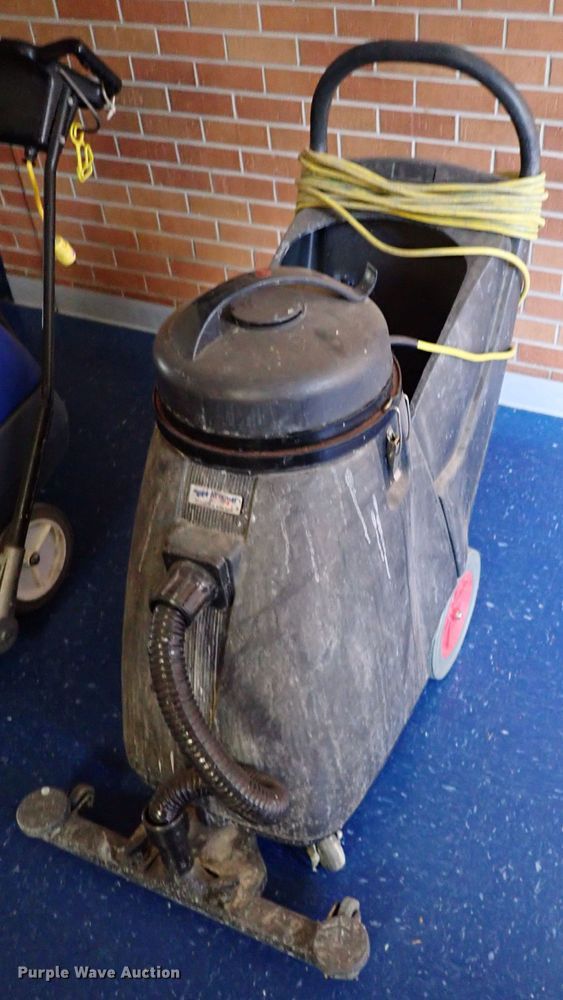 image for item JO9582 Floor cleaner and vacuum