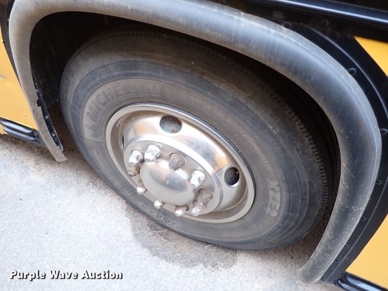 image for item JO9628 2000 Blue Bird All American  school bus