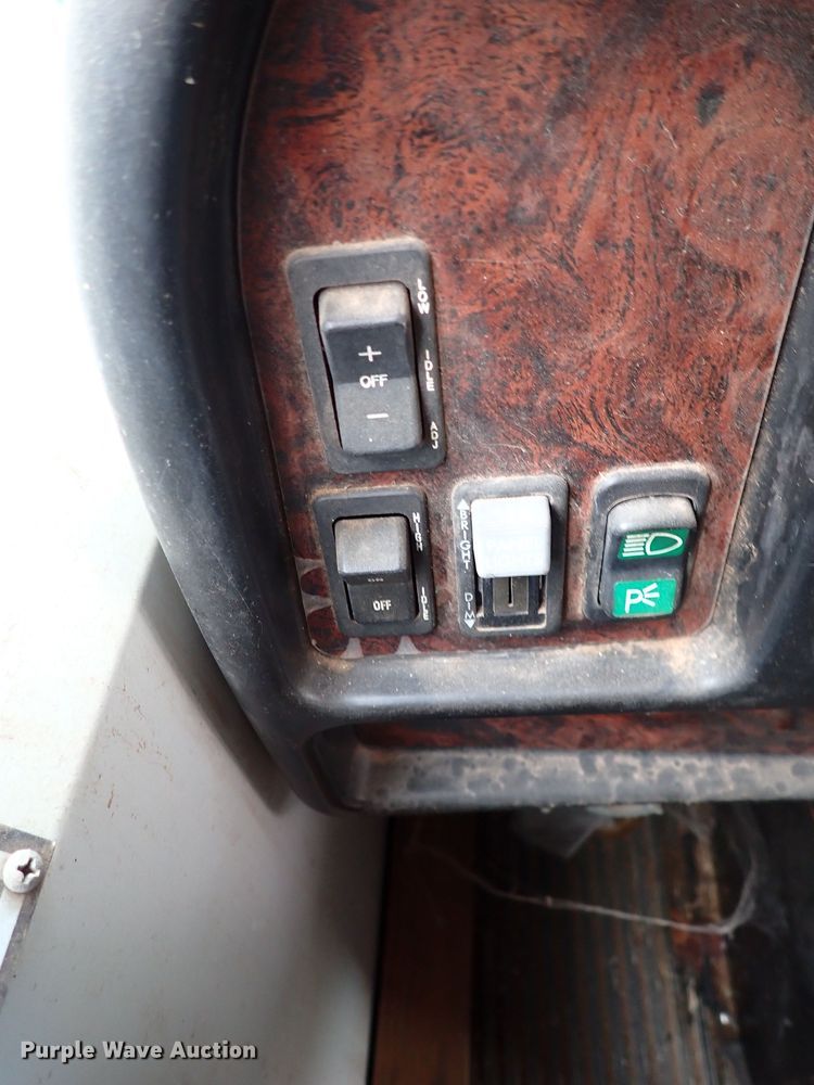 image for item JO9629 2000 Blue Bird All American  school bus