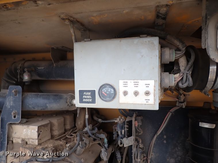 image for item JO9629 2000 Blue Bird All American  school bus