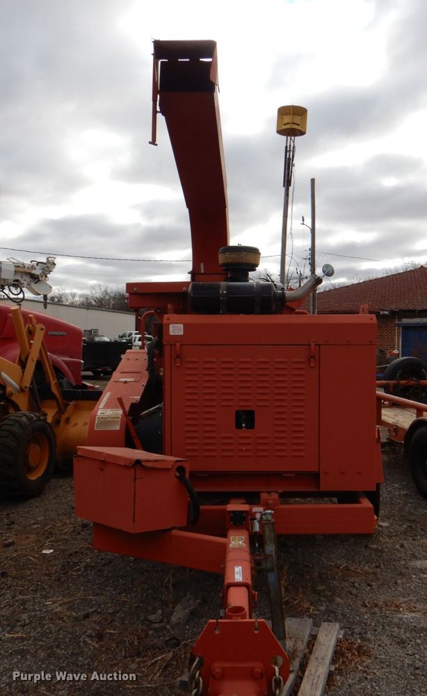 image for item JS9582 2012 Morbark Beever M15R  wood chipper