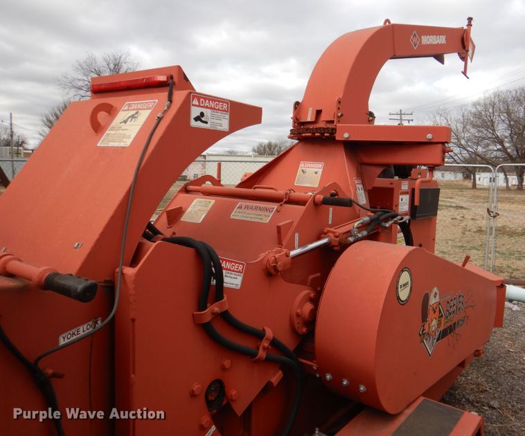 image for item JS9582 2012 Morbark Beever M15R  wood chipper