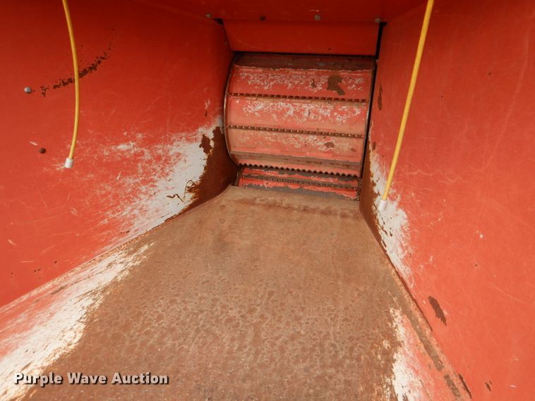 image for item JS9582 2012 Morbark Beever M15R  wood chipper