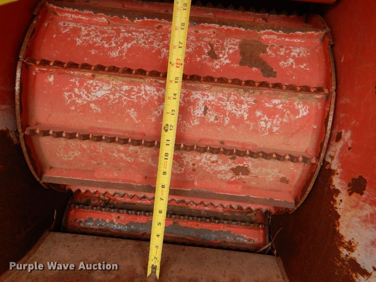 image for item JS9582 2012 Morbark Beever M15R  wood chipper