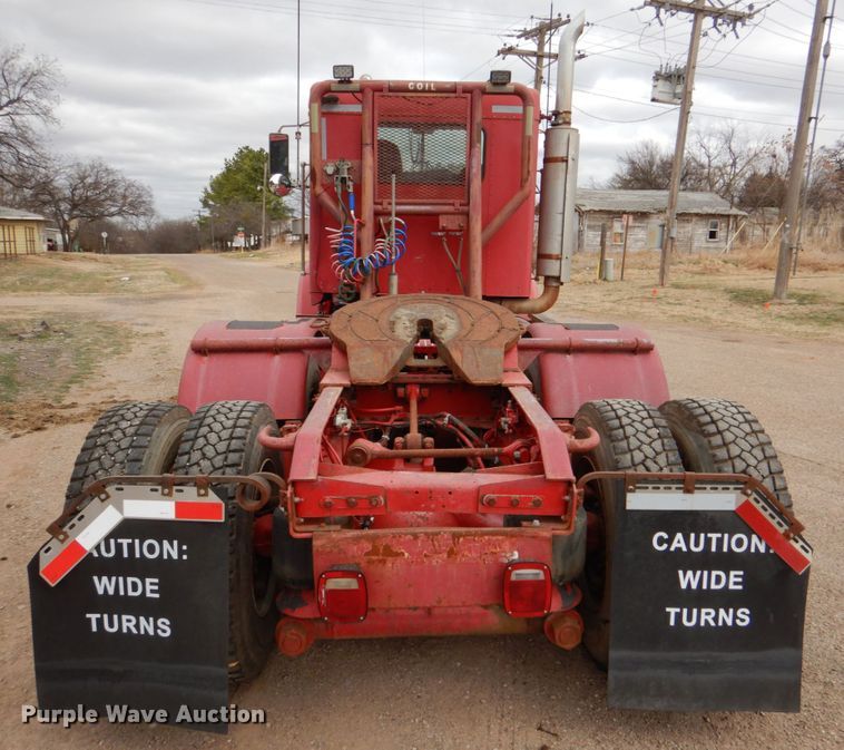 image for item JS9583 2006 Kenworth T800  semi truck