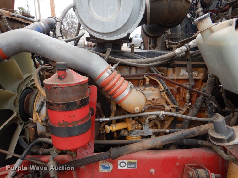 image for item JS9583 2006 Kenworth T800  semi truck