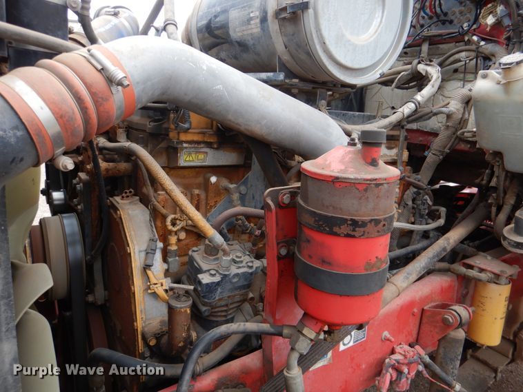 image for item JS9583 2006 Kenworth T800  semi truck