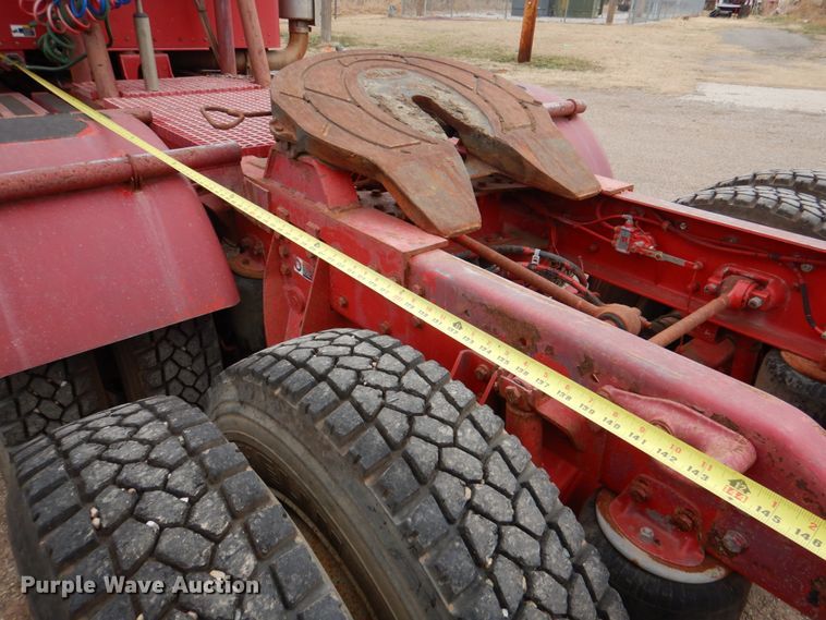 image for item JS9583 2006 Kenworth T800  semi truck