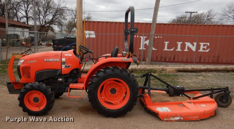 image for item JS9584 2014 Kubota L3901  MFWD tractor