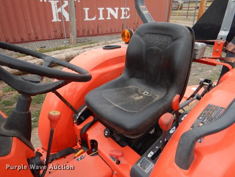 image for item JS9584 2014 Kubota L3901  MFWD tractor