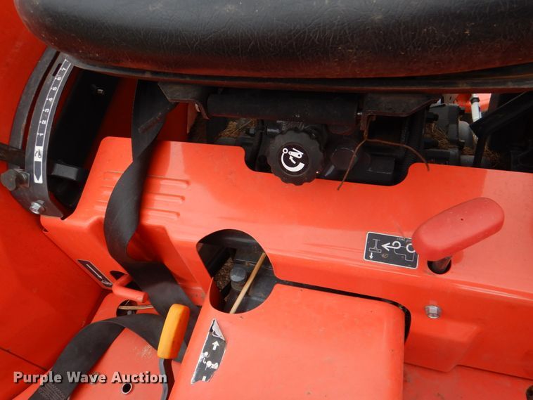 image for item JS9584 2014 Kubota L3901  MFWD tractor