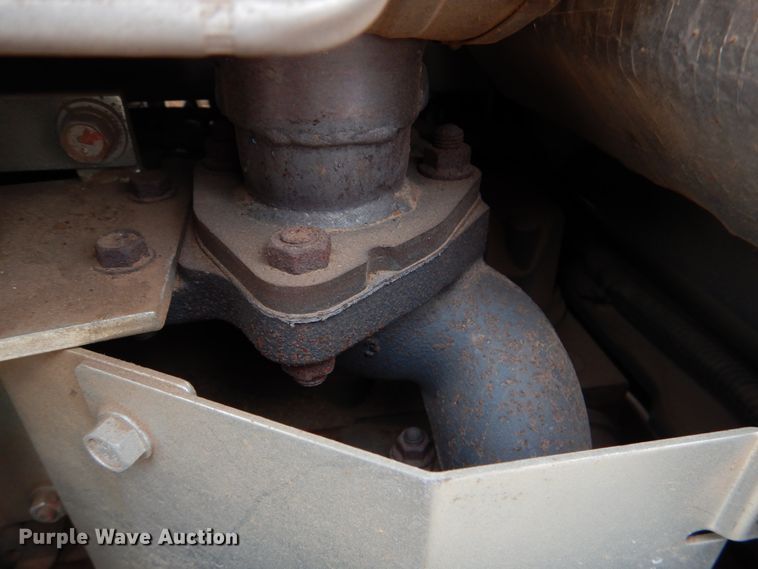 image for item JS9584 2014 Kubota L3901  MFWD tractor