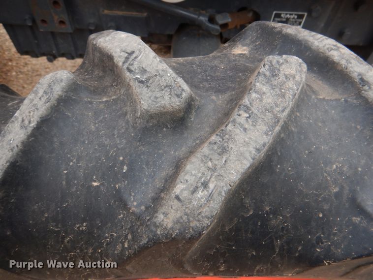 image for item JS9584 2014 Kubota L3901  MFWD tractor