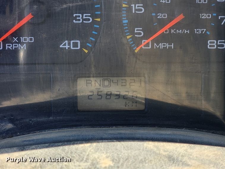 image for item JS9639 2005 International 4300  dump truck