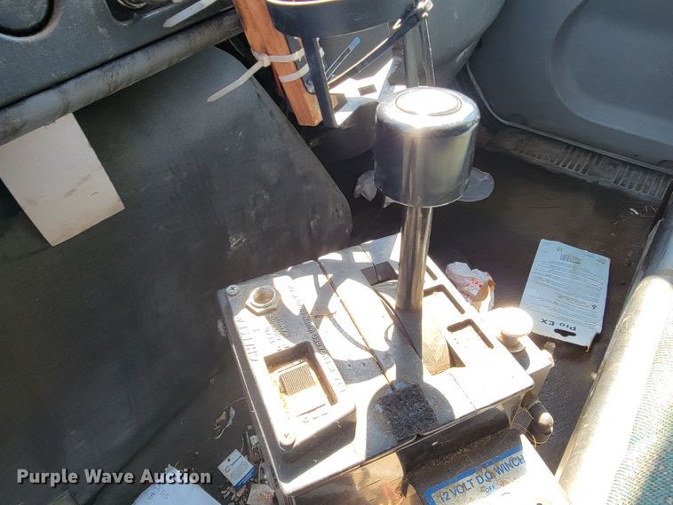 image for item JS9639 2005 International 4300  dump truck