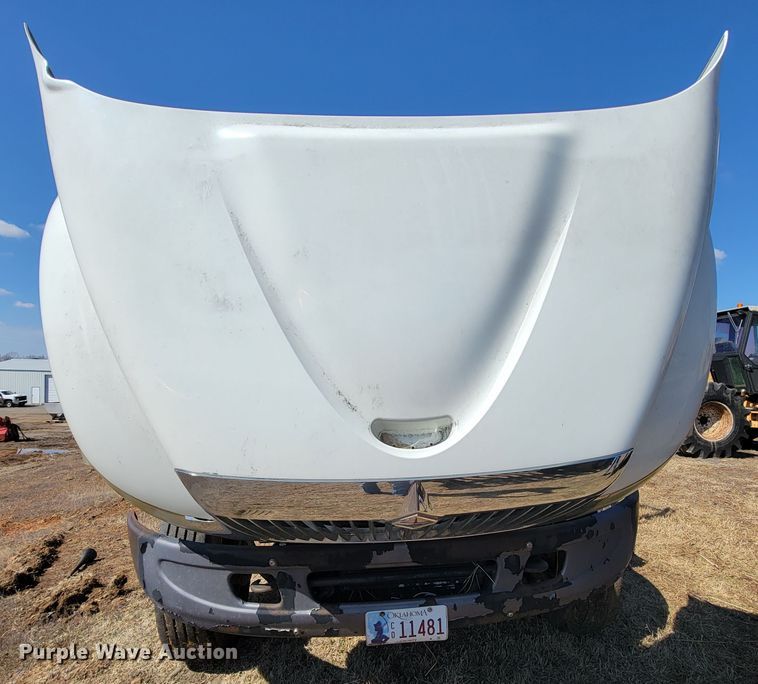 image for item JS9639 2005 International 4300  dump truck