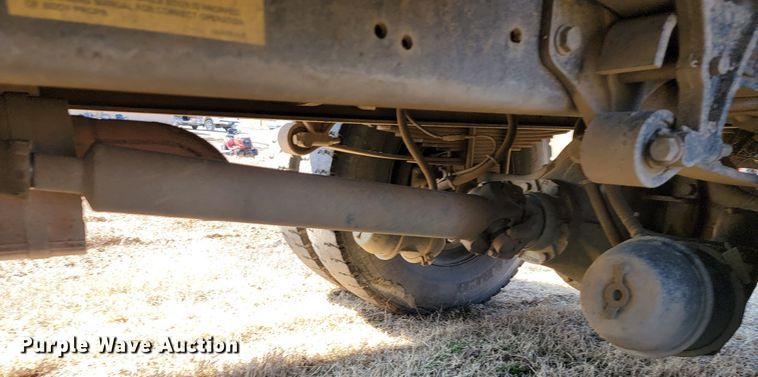 image for item JS9639 2005 International 4300  dump truck