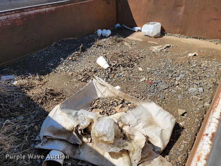 image for item JS9639 2005 International 4300  dump truck