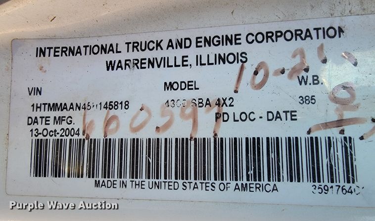 image for item JS9639 2005 International 4300  dump truck