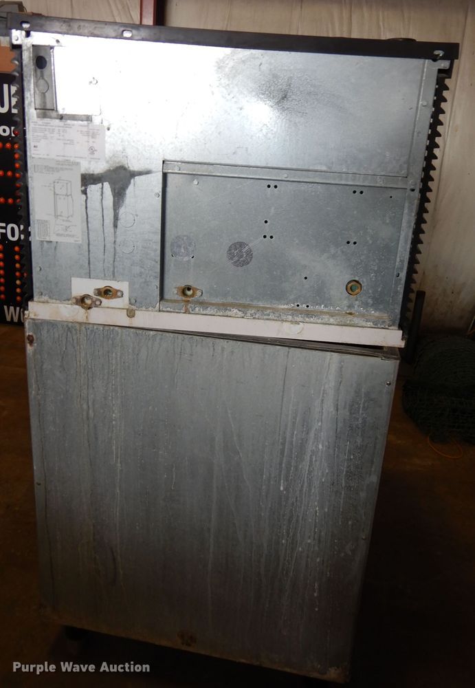 image for item JV9239 2005 Manitowoc SY0455W  ice maker