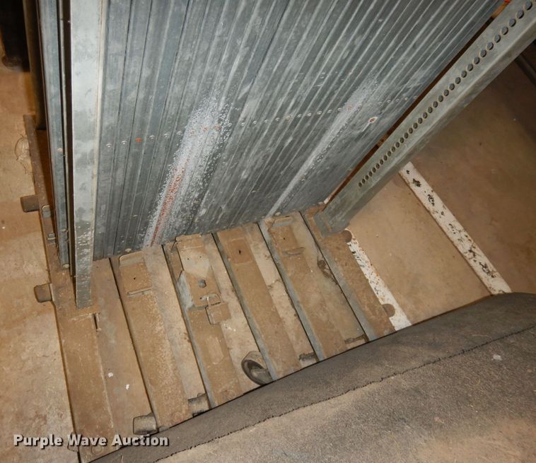 image for item JV9242 80"H security gate