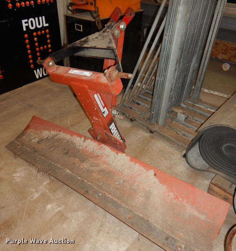 image for item JV9243 Rhino R200  5'W blade