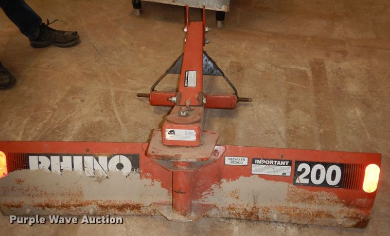 image for item JV9243 Rhino R200  5'W blade