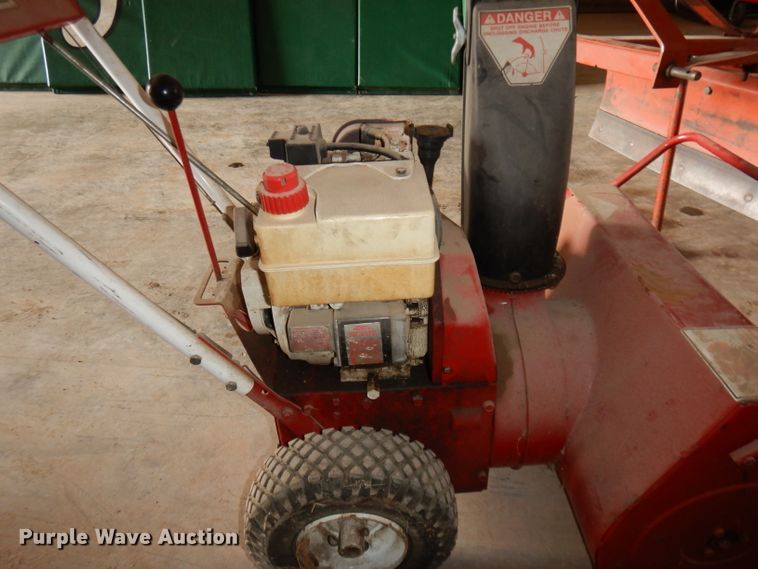 image for item JV9247 Snapper I422  snow blower