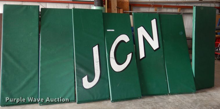 image for item JV9248 (14) gymnasium wall mats