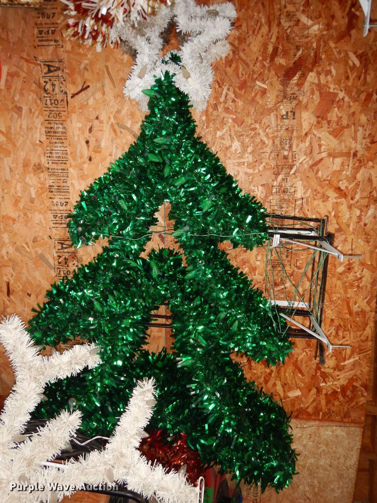 image for item JV9280 (9) light pole decorations