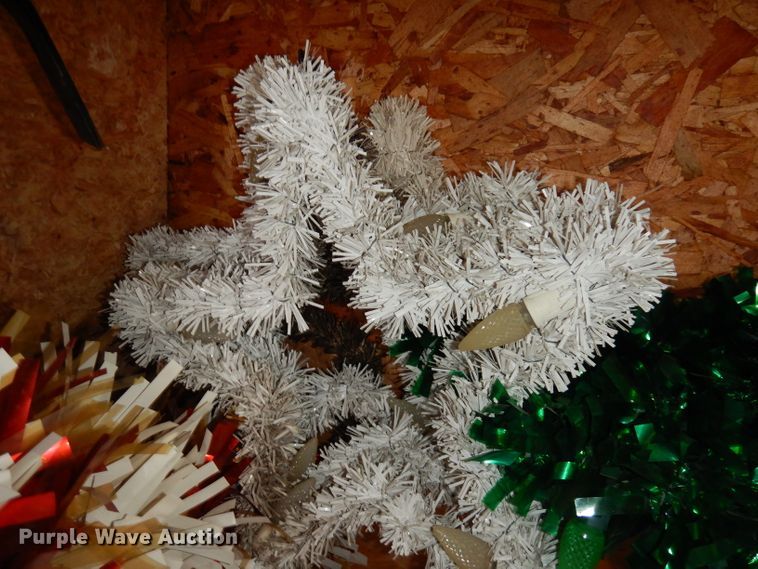 image for item JV9280 (9) light pole decorations