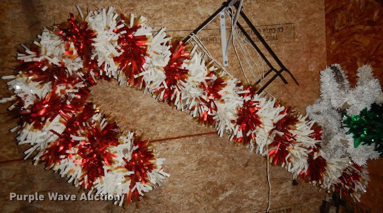 image for item JV9280 (9) light pole decorations