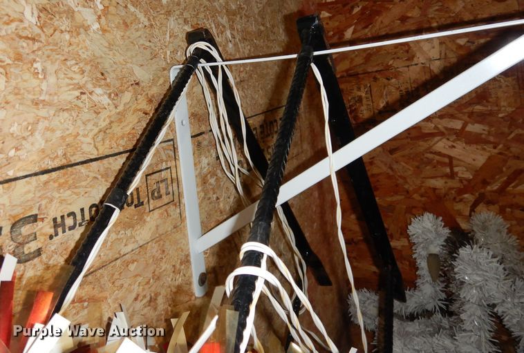 image for item JV9280 (9) light pole decorations