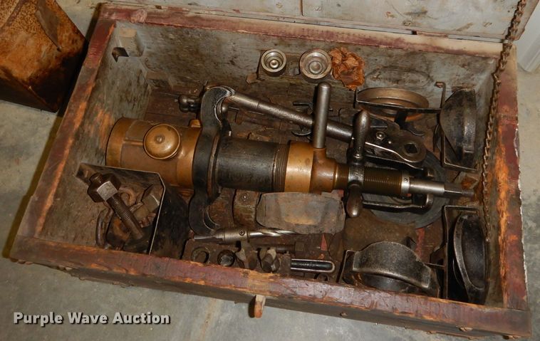 image for item JV9281 Pipe cutting tools