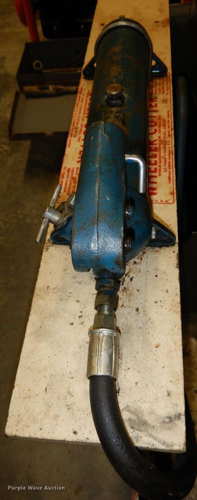 image for item JV9281 Pipe cutting tools