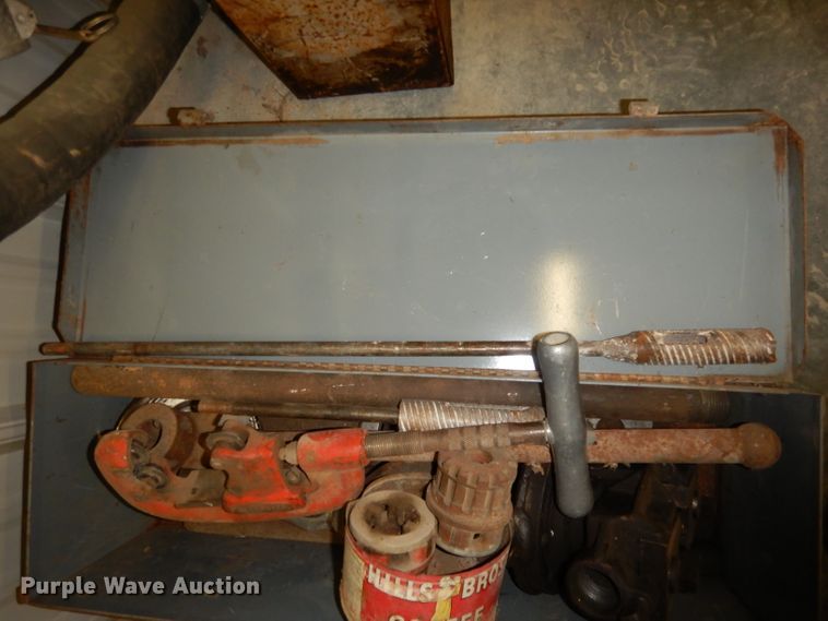 image for item JV9281 Pipe cutting tools