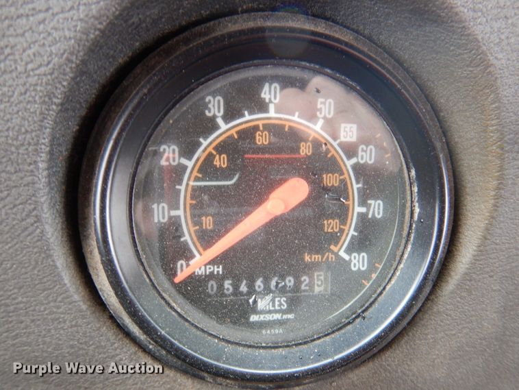 image for item JY9681 1988 Mack RW613  tanker truck